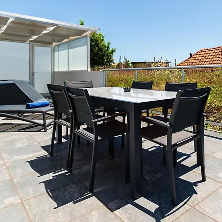 Casa Alan By Rent2u, Lda Vakantiehuis *