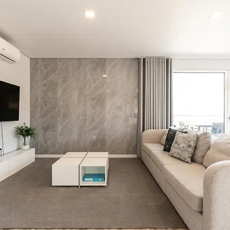 Casa Alan By Rent2u, Lda * 아르코다카헤타