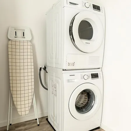 Casa Alan By Rent2u, Lda *