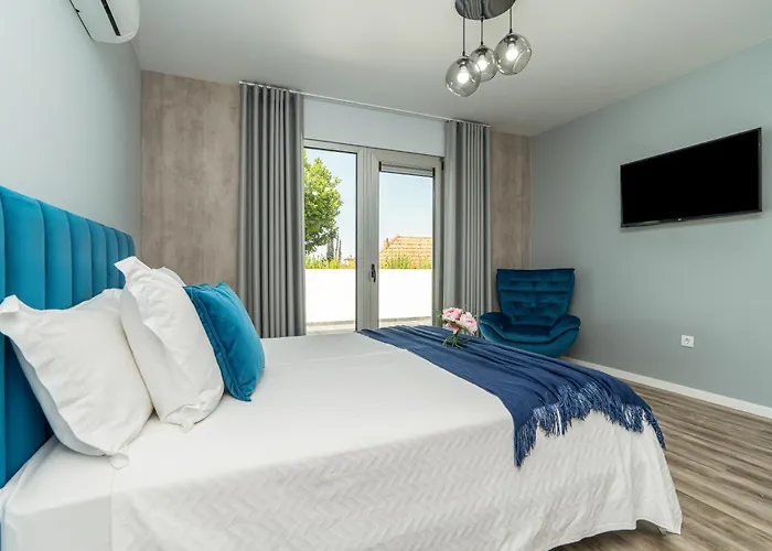 Casa Alan By Rent2u, Lda