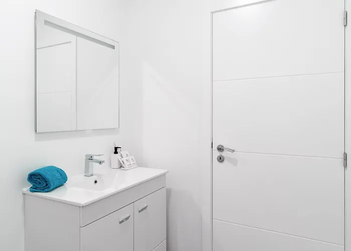 Casa Alan By Rent2u, Lda