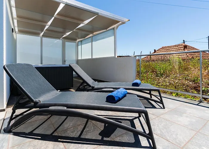 Casa Alan By Rent2u, Lda